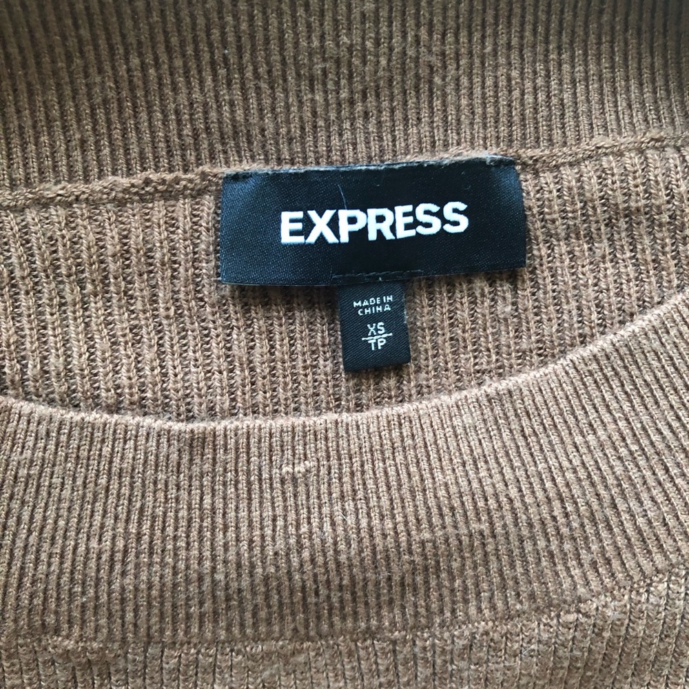 Beautiful fall Express sweater - Picture 4 of 5